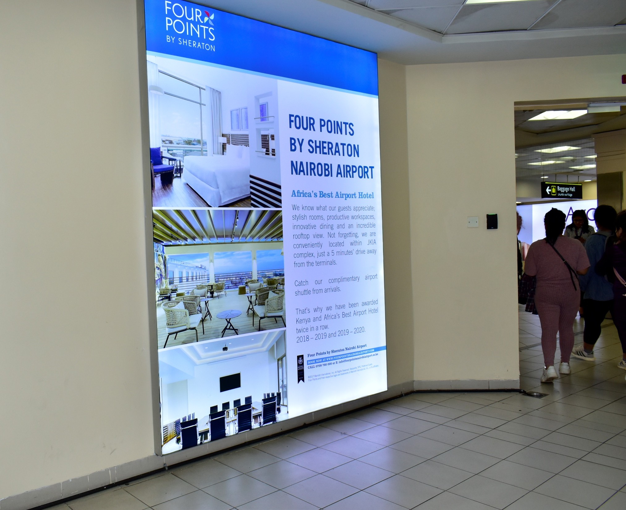Passenger terminal with airport advertising environment